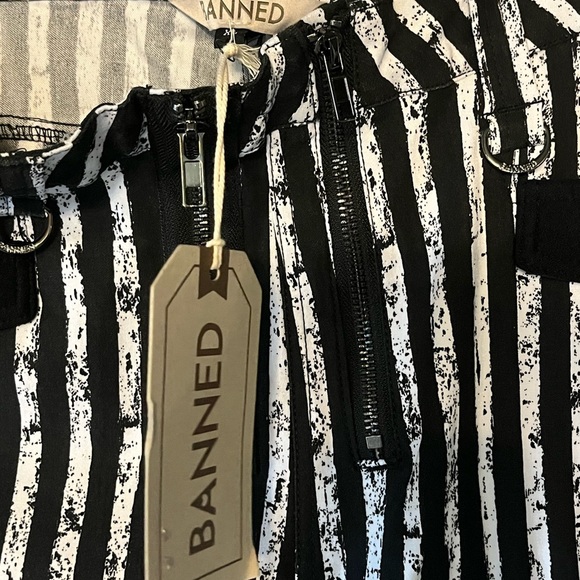 🆕 Banned Black and White Stripes Skinny Pants - Picture 4 of 6